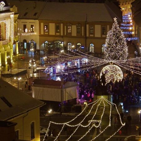 Akos Apartman Apartment Eger Bagian luar foto