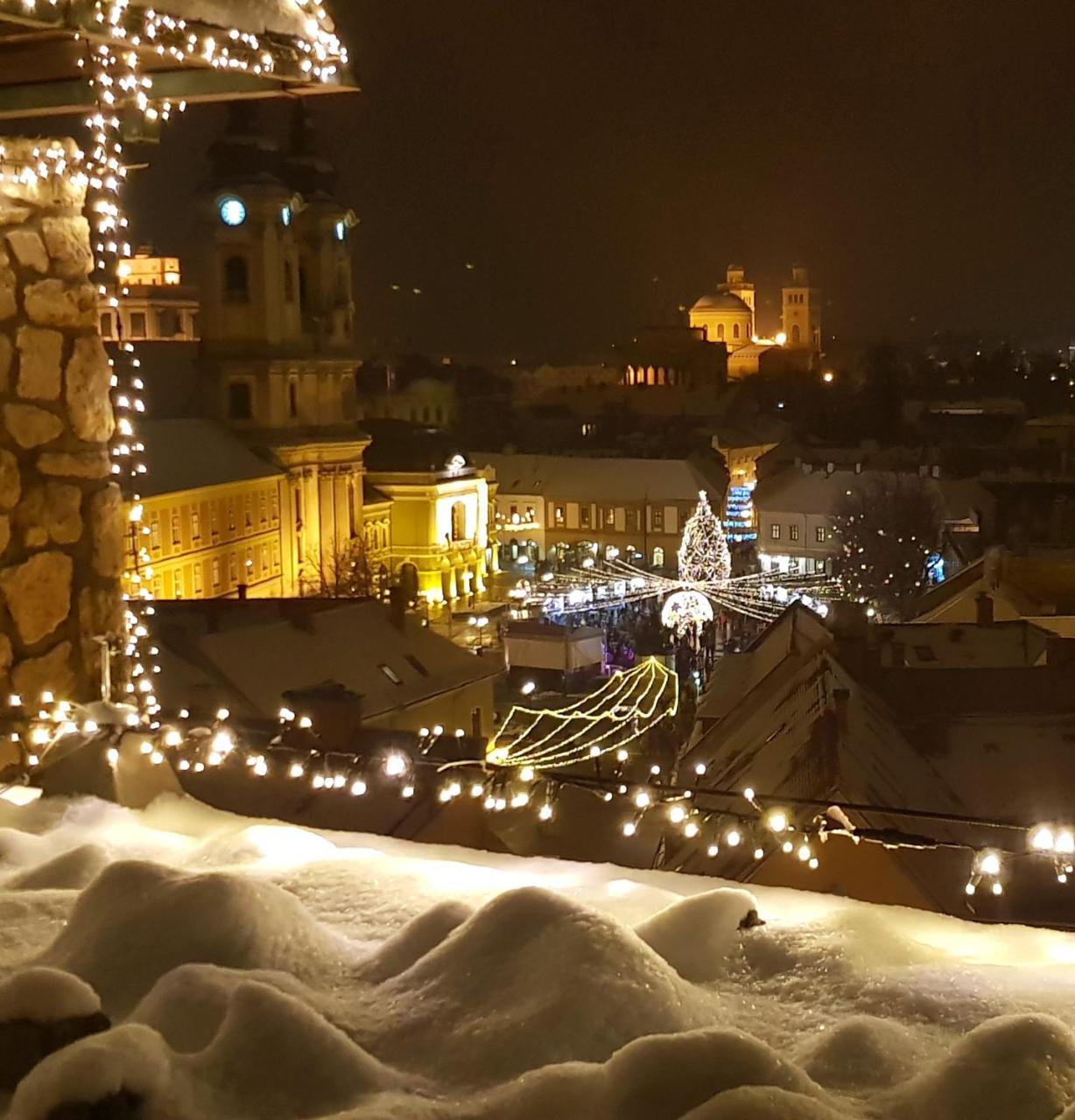 Akos Apartman Apartment Eger Bagian luar foto